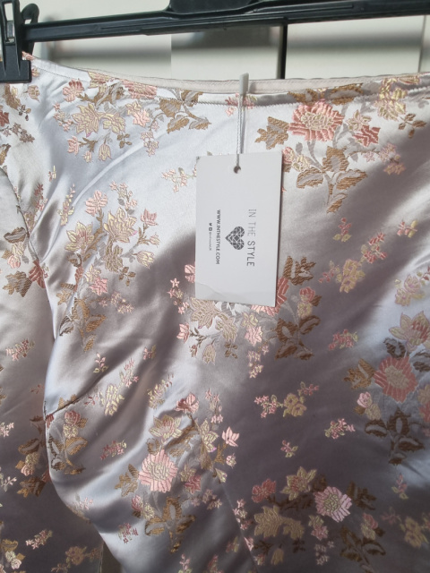 Złota bluzka z odkrytym ramieniem r. 16 plus size Złota bluzka z odkrytym ramieniem r. 16 plus size