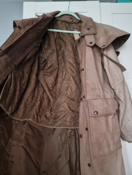 Beige coat made of 100% natural leather from Africa