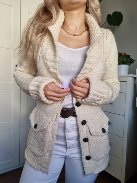 Creamy short wool and alpaca cardigan