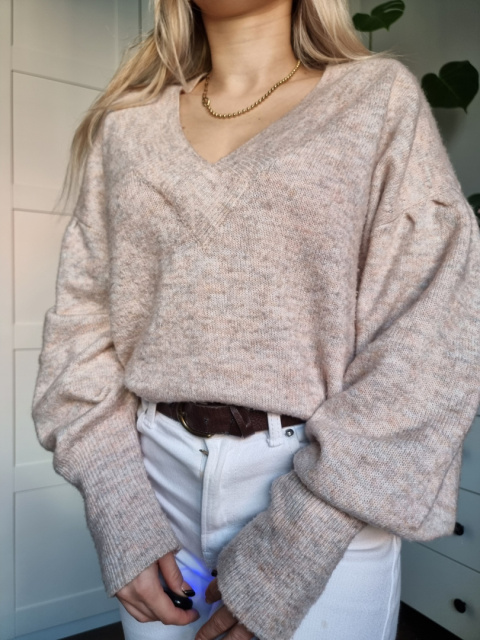 Melírovaný oversize svetr s výstřihem do V velikost L Melírovaný oversize svetr s výstřihem do V velikost L