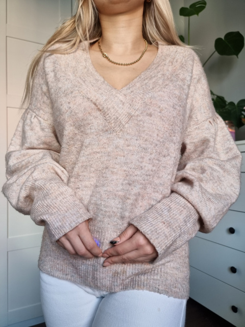 Melírovaný oversize svetr s výstřihem do V velikost L Melírovaný oversize svetr s výstřihem do V velikost L