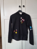 Black sweatshirt, colourful patches, RESERVED yfl, size L