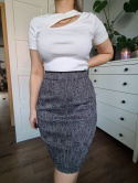 Grey pencil mini skirt with a paisley pattern