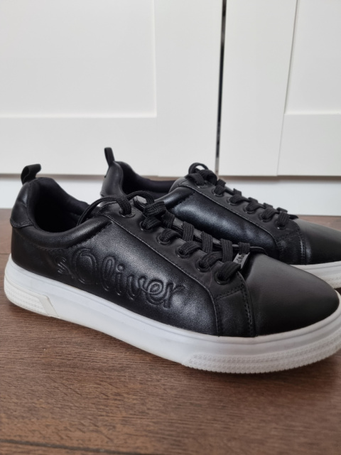 Sportowe buty męskie S.Oliver, r. 40 Sportowe buty męskie S.Oliver, r. 40