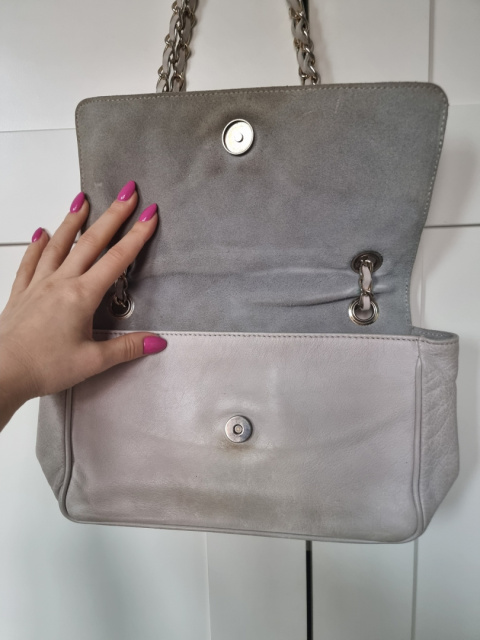 Beige shoulder bag Guess Beige shoulder bag Guess