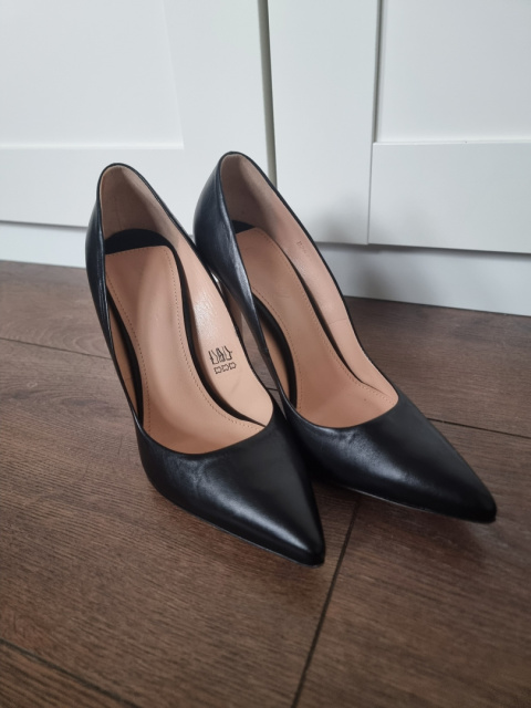 Black high heels Celebrity Vero Cuoio, Italian classic, size 38