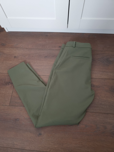 Women's green trousers, elegant Women's green trousers, elegant