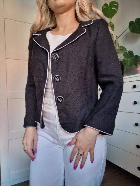 Black blazer with white trimmings by Hobbs Black blazer with white trimmings by Hobbs