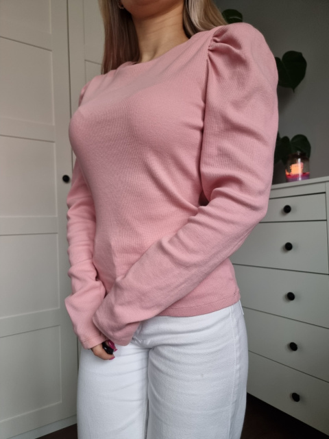 Růžová halenka s nabíranými rukávy Růžová halenka s nabíranými rukávy
