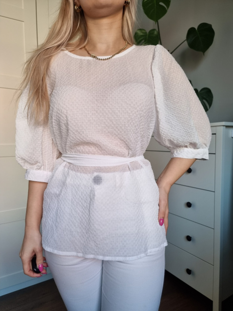 White airy blouse with puffs and a tie at the waist White airy blouse with puffs and a tie at the waist