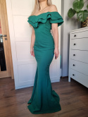 Green maxi dress without shoulders for a wedding