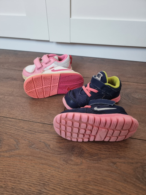 Nike Girls' Spring Adidas Two-Pack for 23.5 Nike Girls' Spring Adidas Two-Pack for 23.5