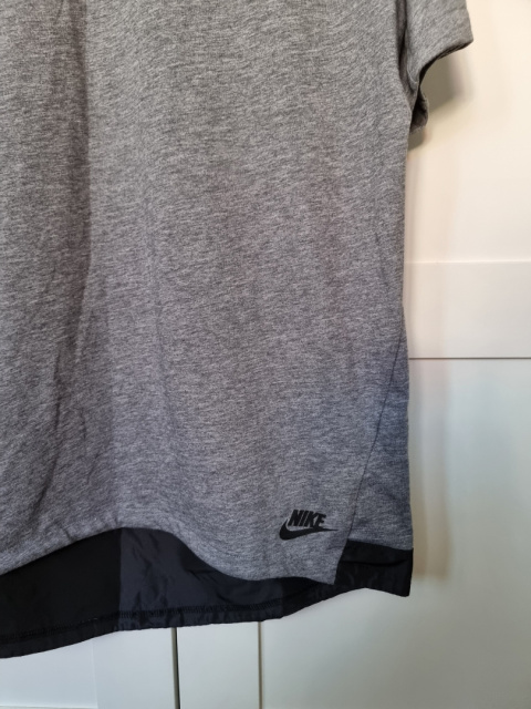 Nike men's sports blouse, size M Nike men's sports blouse, size M