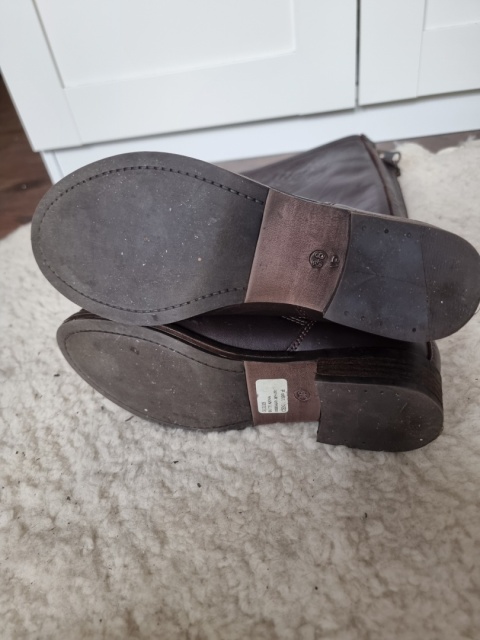 Czekoladowe kozaki Guess, r. 38 skóra naturalna Model Anna GSB3ANN BN-38