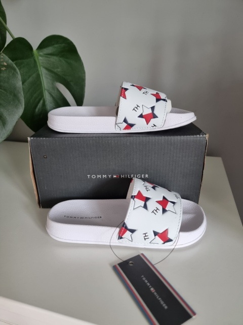 Klapki Tommy Hilfiger dla dziewczynki / chłopca, r. 32 Klapki Tommy Hilfiger dla dziewczynki / chłopca, r. 32