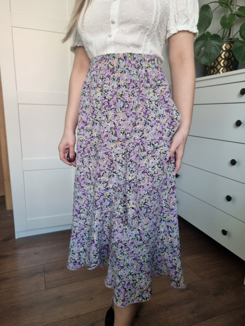 Spódnica maxi z falbaną, w drobne kwiatuszki, na zakdładkę, gumka, r S Spódnica maxi z falbaną, w drobne kwiatuszki, na zakdładkę, gumka, r S