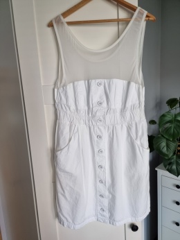 White cotton dress with mesh and buttons