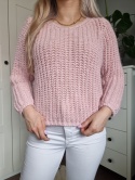 Rożowy sweter z moherem i wełną, złota nitka
